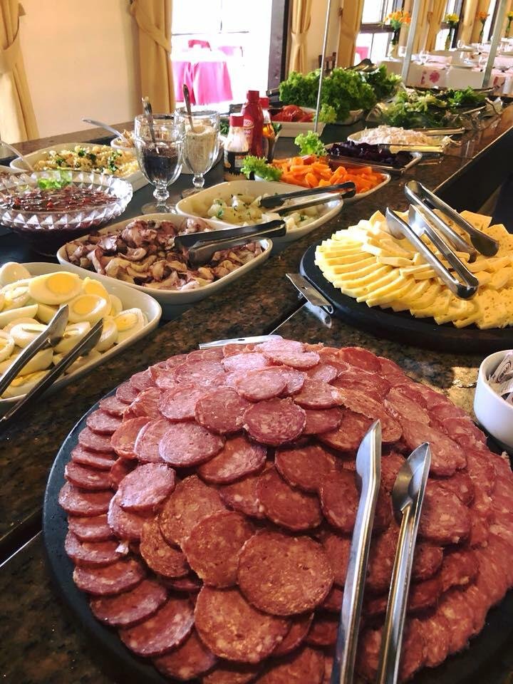 Almoço no famoso Restaurante Fenachamp, em Garibaldi!