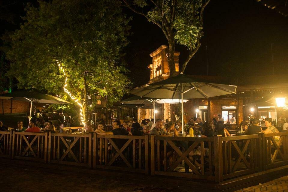 Fantástico jantar no Restaurante Cabeza de Vaca, no Marco das Três Fronteiras!