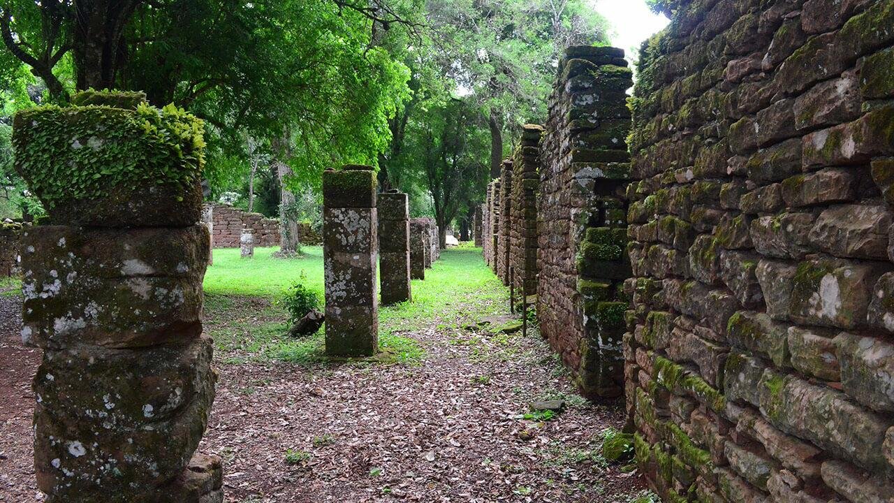 Tour com visita às Minas de Wanda e Ruínas San Ignácio!