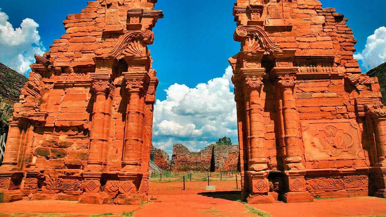 Tour com visita às Minas de Wanda e Ruínas San Ignácio!