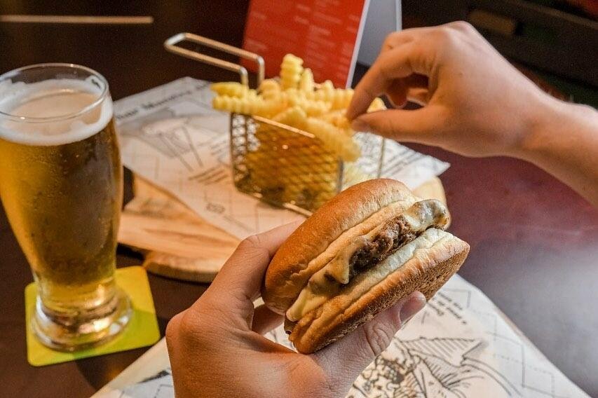 Burger com Vista no Alpen Park!