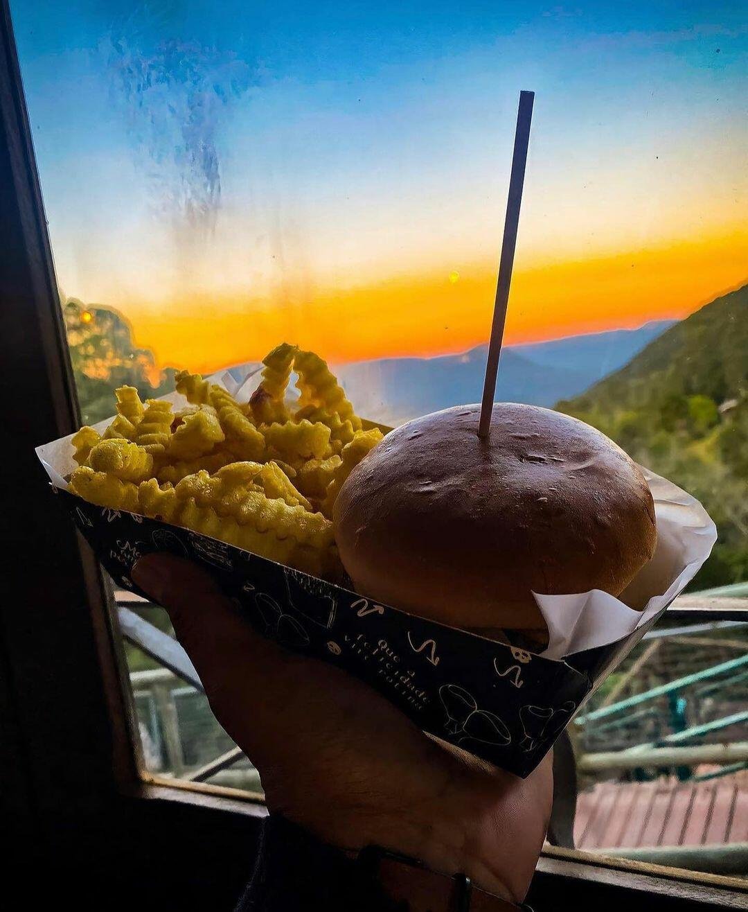 Burger com Vista no Alpen Park!