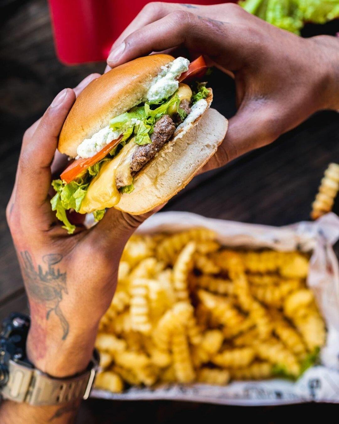 Burger com Vista no Alpen Park!