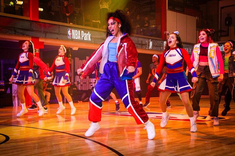 Viva o jogo no maior espaço da NBA do mundo!