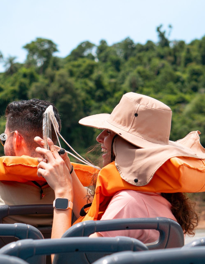 Macuco Safari: Aventura na Selva e no Barco em Foz do Iguaçu – Viva a Experiência Incrível!