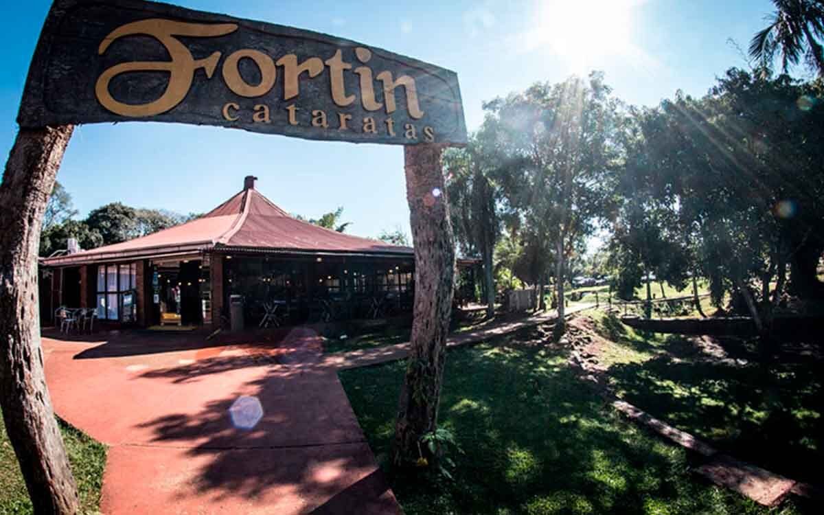 Fortin Cataratas - Buffet especializado com opções da gastronomia paraguaia, argentina e brasileira.