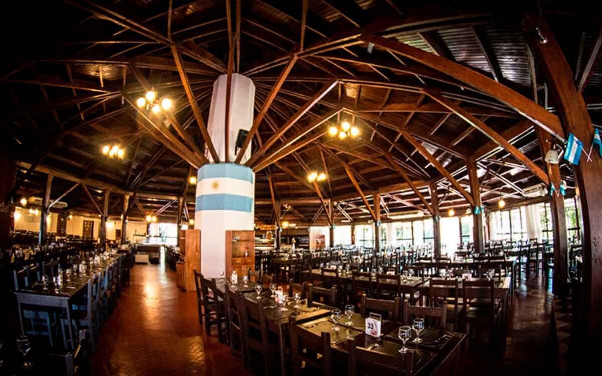 Fortin Cataratas - Buffet especializado com opções da gastronomia paraguaia, argentina e brasileira.