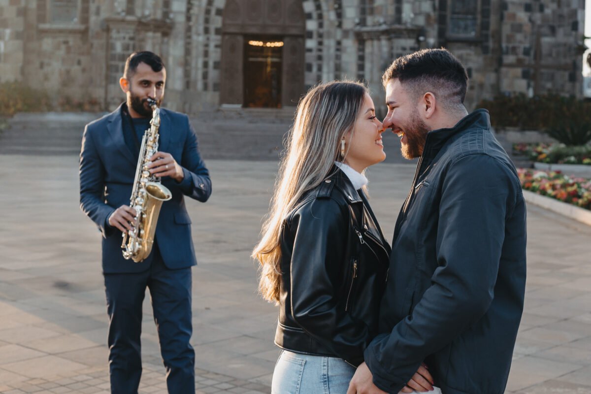 Surpreenda seu amor com um pedido de casamento inesquecível!