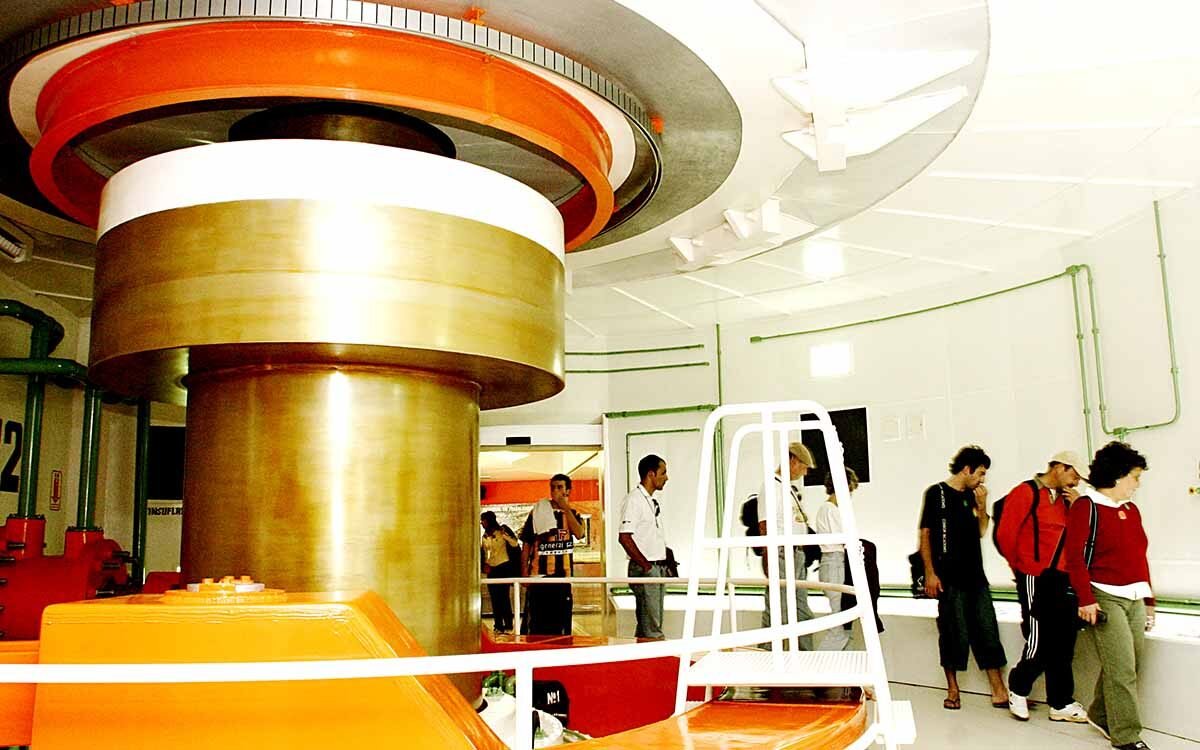 Ingresso para Itaipu Circuito Especial, você irá se impressionar com toda a grandiosidade e modernidade de uma das maiores usinas hidrelétricas do mundo.