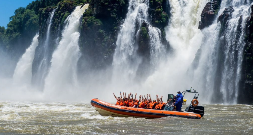 Macuco Safari: Aventura na Selva e no Barco em Foz do Iguaçu – Viva a Experiência Incrível!