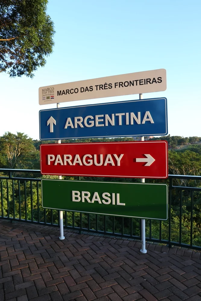Ingressos para o Marco das Três Fronteiras: Conheça Três Países em um Único Dia!