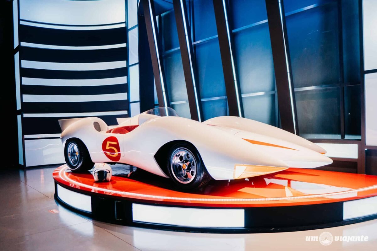 ️ Conheça os carros famosos de Hollywood, no Movie Cars!