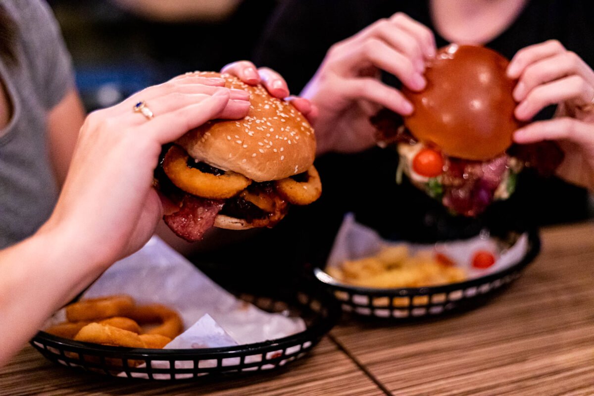 Opções de Burgers de Respeito Para Você Escolher o Seu Favorito em POA!
