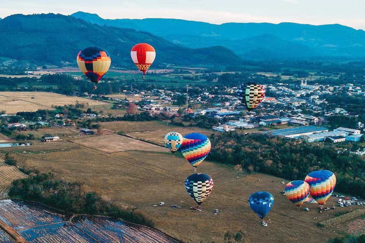Passeio de balão ao amanhecer pelos cânions de Aparados da Serra!