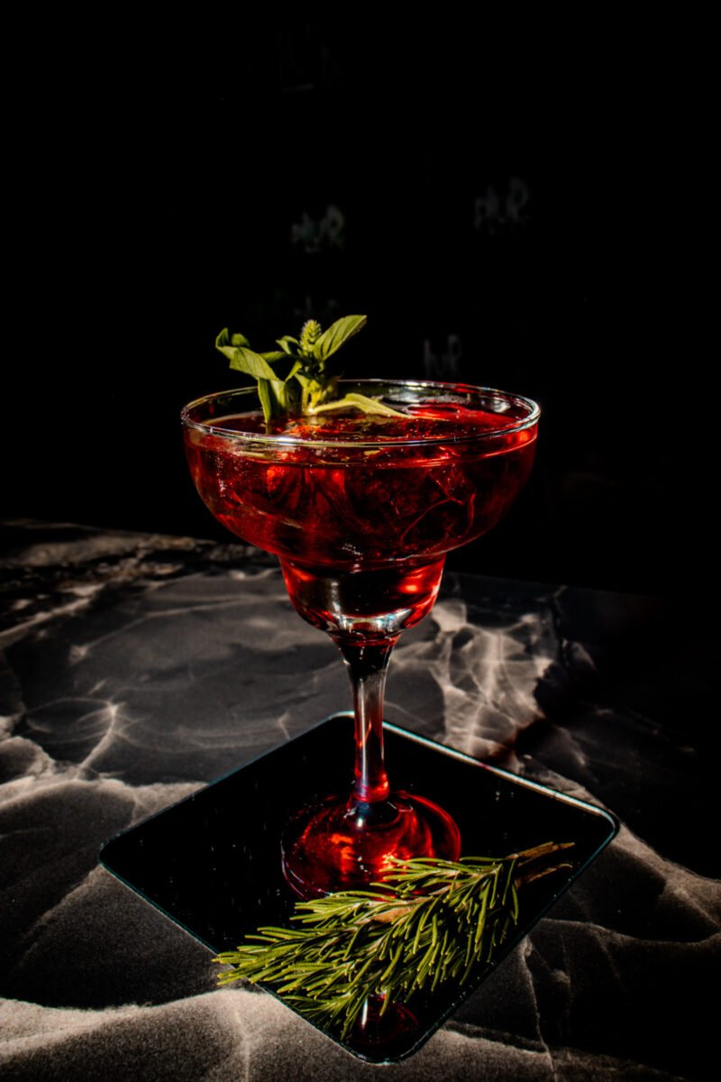 Noite na Plur com R$100 em Consumo: HipHop & Funk no 4º Distrito!