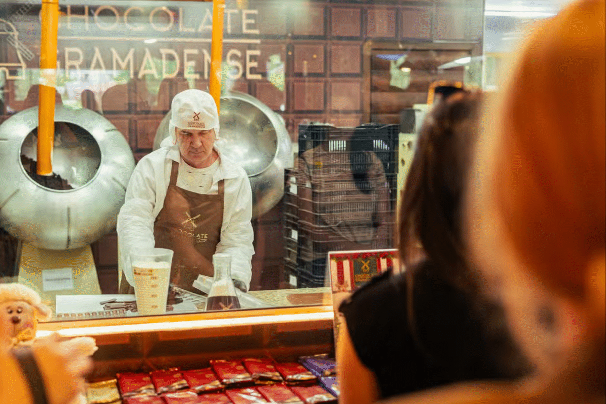 Chocobus Tour: A Rota Mais Doce de Gramado!