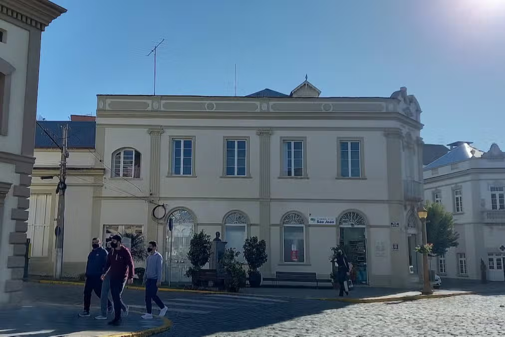 Garibaldi: Vinhos Coloniais e Tradição Italiana no Vale dos Vinhedos!