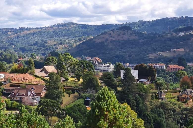 Tour Privado em Campos do Jordão: Explore a Cidade e o Parque Amantikir com Conforto e Exclusividade!