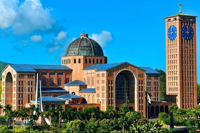 Excursão Espiritual a Aparecida: Conheça a Padroeira do Brasil!
