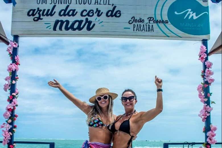 Areia Vermelha: Catamarã até a Ilha que Surge com a Maré!