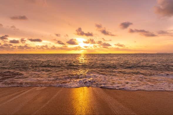 Piquenique Romântico na Praia da Boca da Barra ao Entardecer com Música ao Vivo!