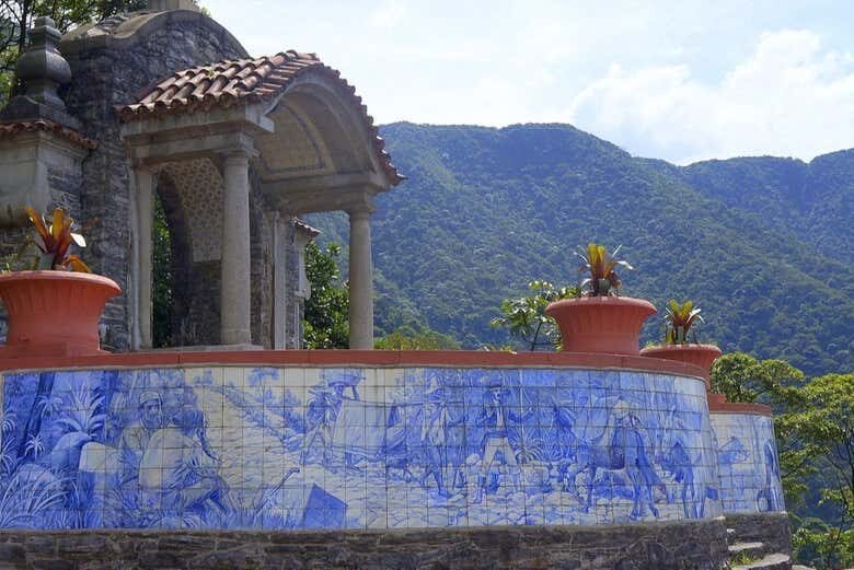 Explore a História e Natureza na Trilha Privada pela Estrada Velha de Santos!