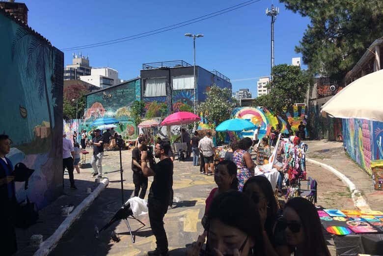 Tour Panorâmico por São Paulo: Cultura, História e Cores em um Só Passeio!
