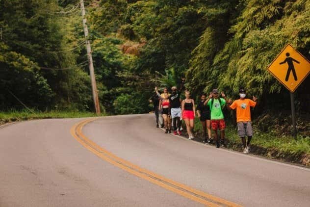 Trilha pela Praia de Calhetas: Explore Refúgios Paradisíacos!