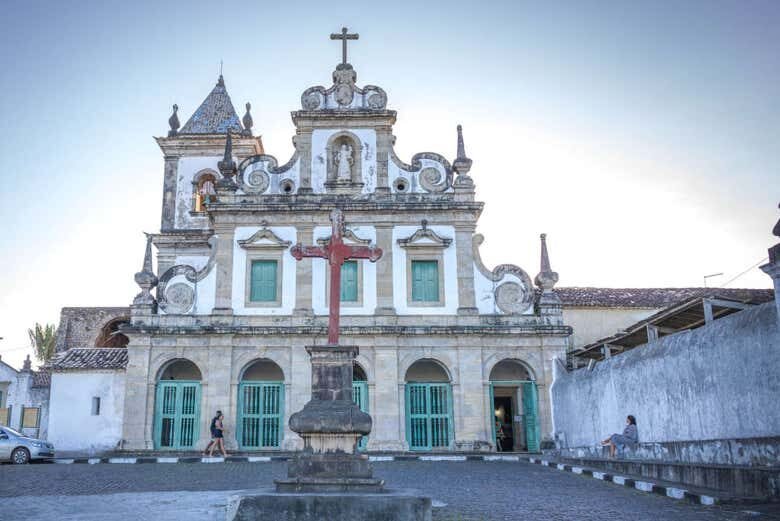 Tour de Lancha pelo Arquipélago de Cairu: Aventuras nas Piscinas Naturais e Praias Paradisíacas!