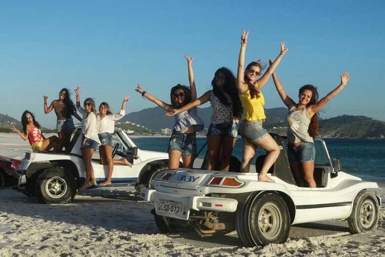 Tour de Buggy por Arraial do Cabo: Aventura e Beleza Natural!
