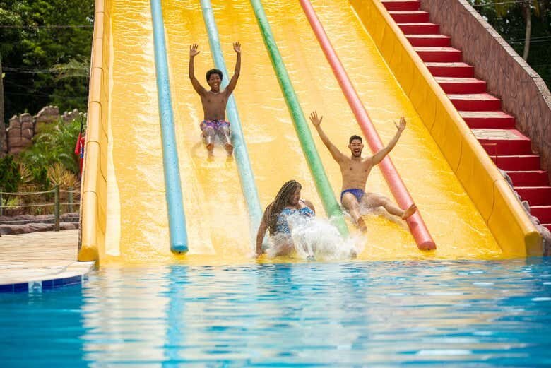 Aventura aquática no Valparaíso Adventure Park, pertinho de São Luís!