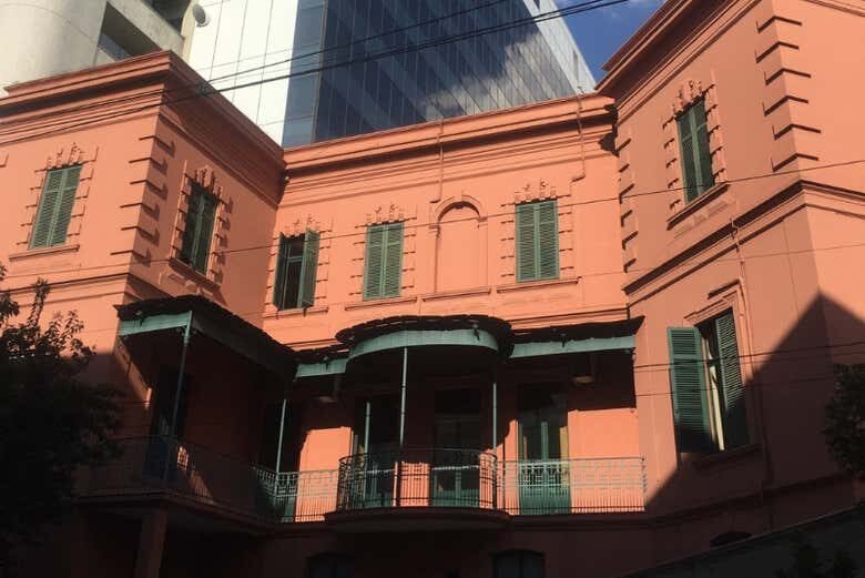 Explore o Encanto Histórico dos Campos Elíseos: Um Passeio Guiado Imperdível!