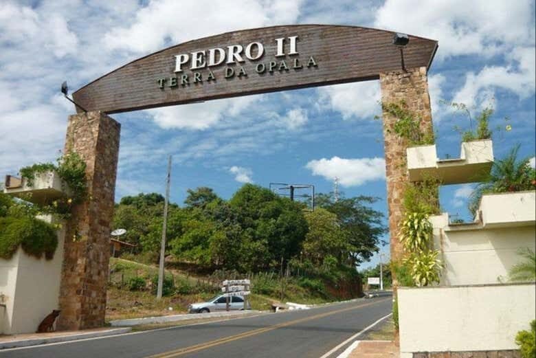 Descubra a História e as Belezas de Pedro II: Excursão Imperdível da Serra dos Matões!