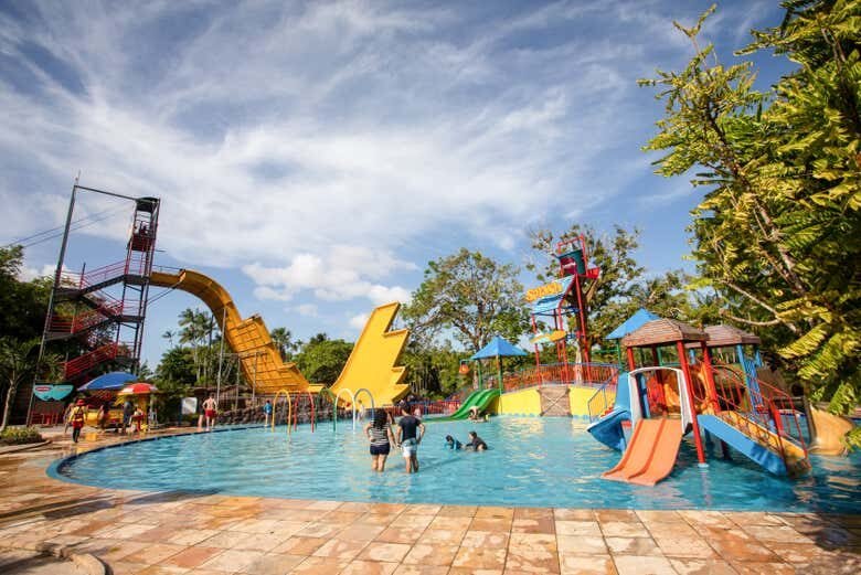 Aventura aquática no Valparaíso Adventure Park, pertinho de São Luís!