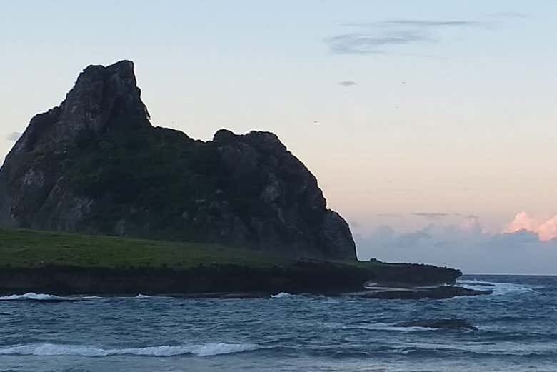 Explore as Belezas do Morro São José em Fernando de Noronha!
