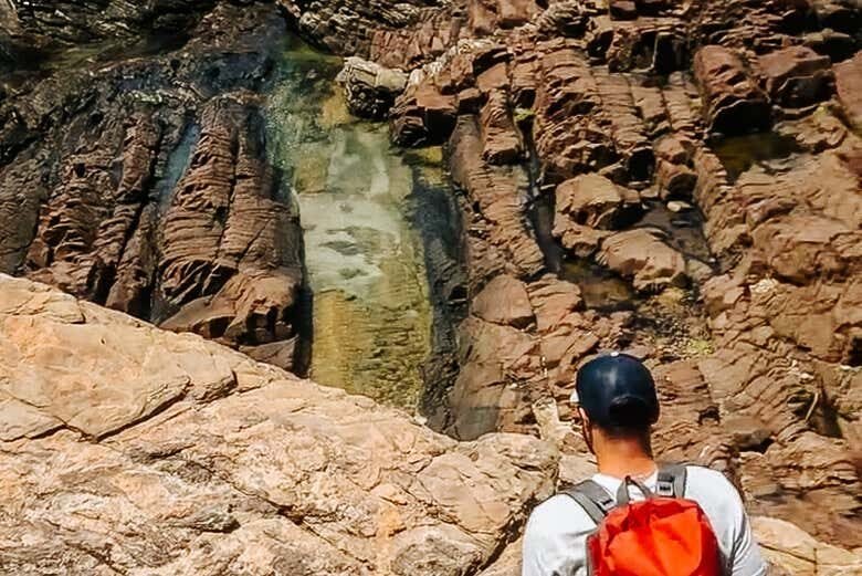 Aventura Imperdível nas Praias e Piscinas Naturais de Búzios: Trilha com Natureza e Emoção!