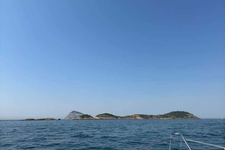 Passeio de Barco pelas Ilhas Cagarras e Praia Vermelha no Rio de Janeiro!