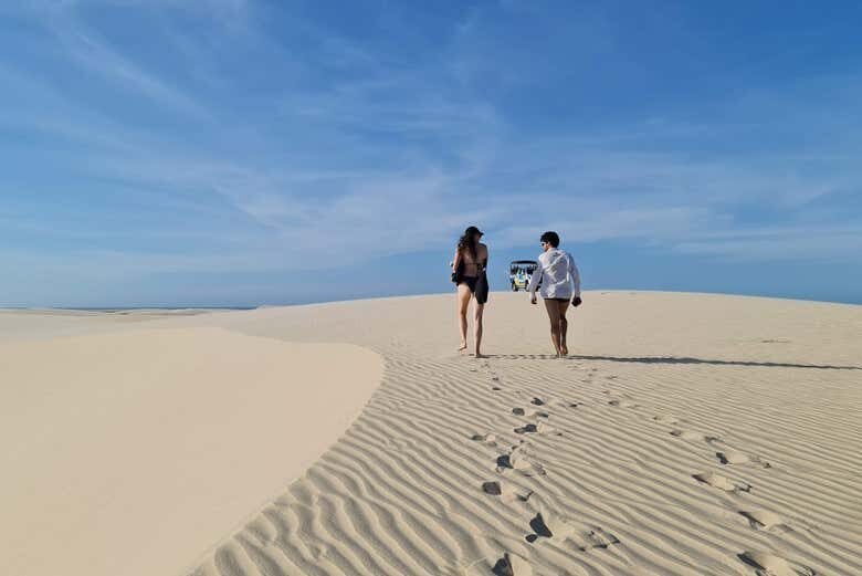 Aventuras de 4x4 nas Deslumbrantes Lagoas de Atins!