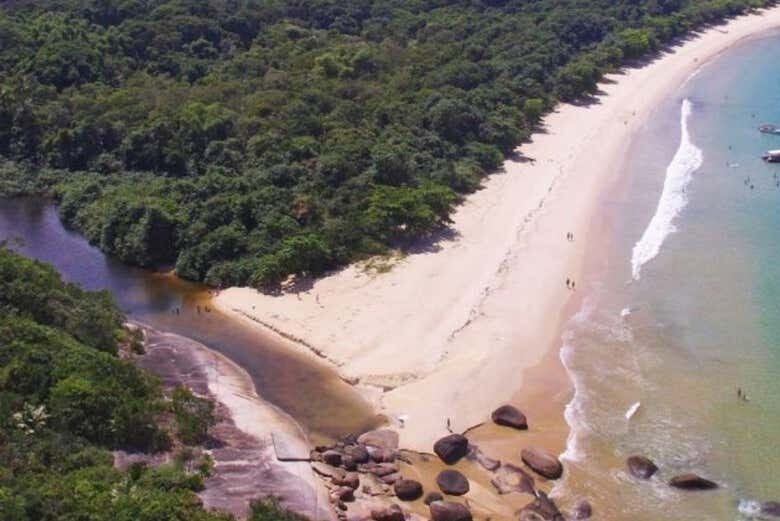 Explore as Belezas de Ilha Grande: Um Passeio Inesquecível pelo Paraíso Carioca!