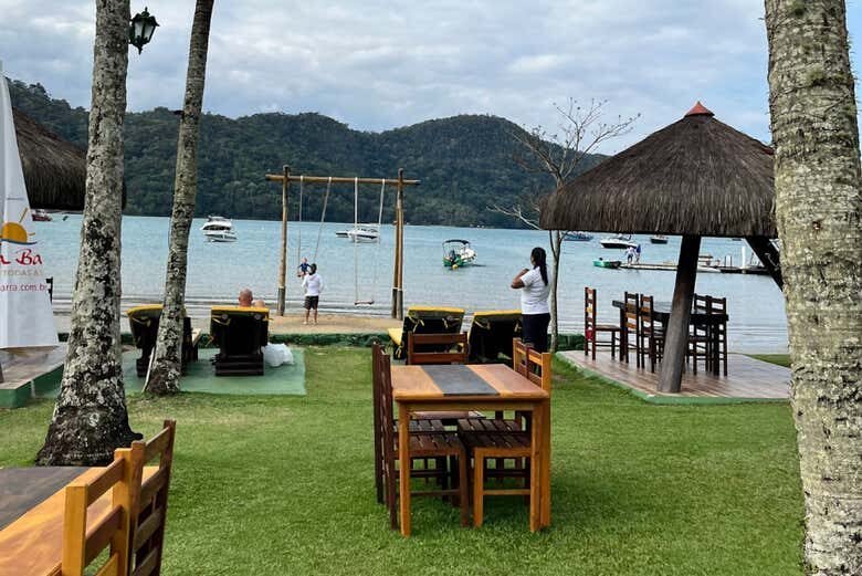 Descubra Ilha Grande em um Tour Exclusivo de Lancha Privada!