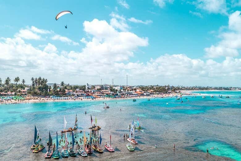 Excursão ao Paraíso de Porto de Galinhas: Desfrute de Piscinas Naturais e Praias Paradisíacas!