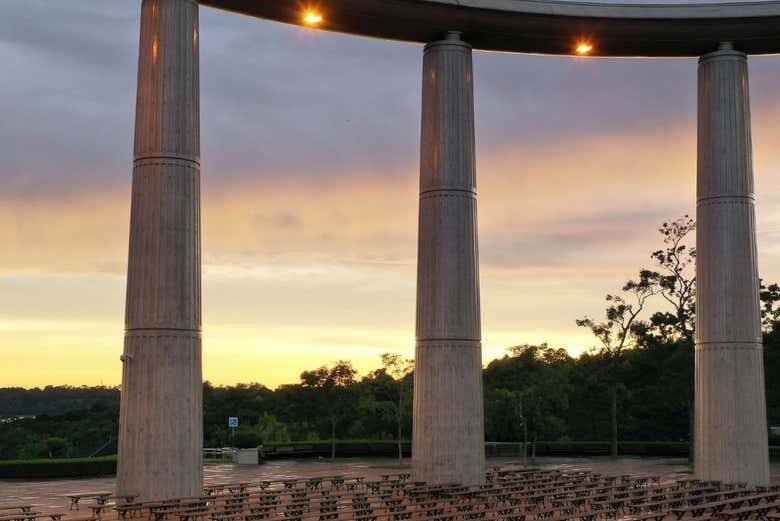 Descubra a Paz no Solo Sagrado de Guarapiranga!