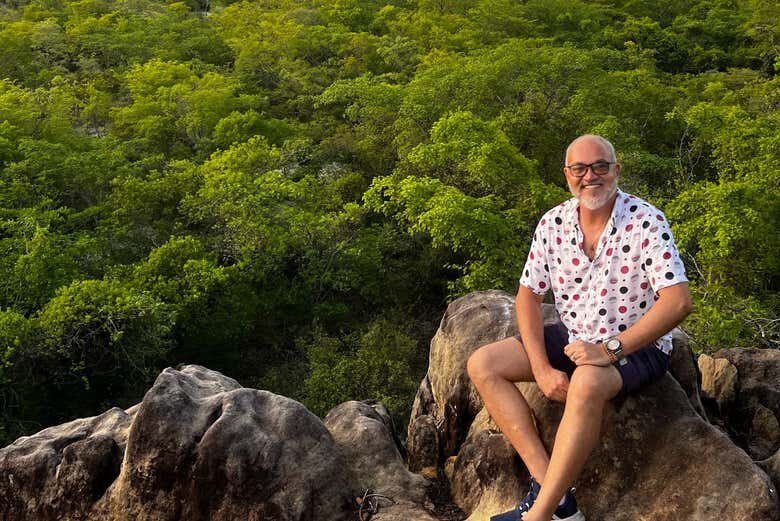 Excursão à Pedra do Castelo e Cânion do Rio Poti: Uma Viagem pela História e Natureza!