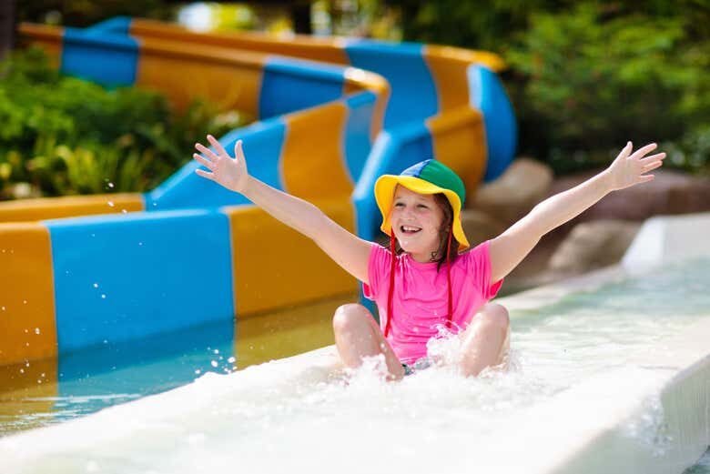 Excursão ao Parque Aquático Wet'n Wild - Diversão para Toda a Família!