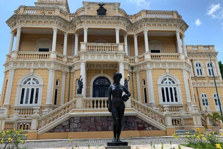 Explore Manaus: Cultura e Natureza em um Único Passeio!