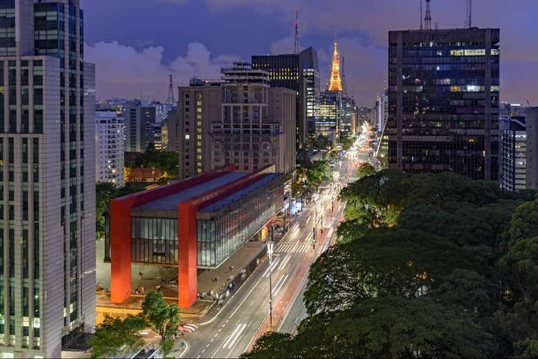 Descubra São Paulo à Noite: Tour Panorâmico Iluminado!