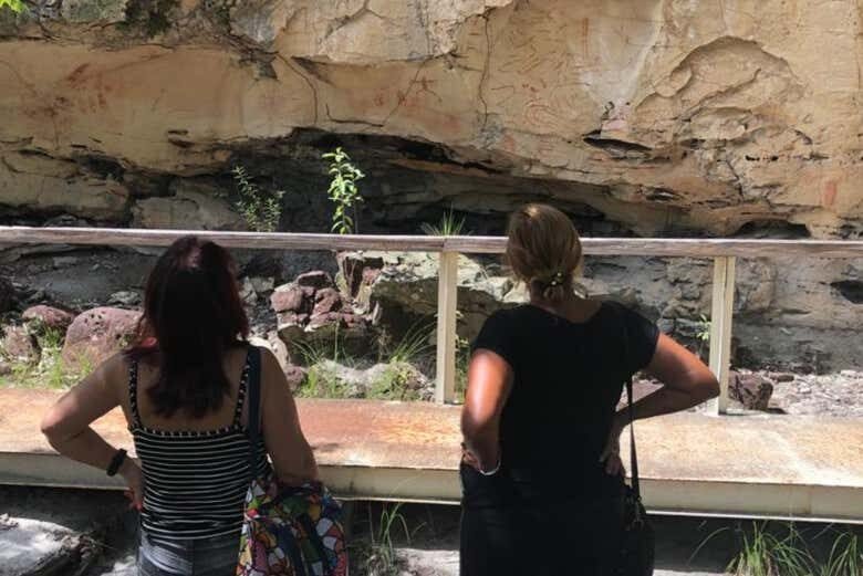 Excursão ao Parque Nacional de Sete Cidades e Pedro II: História e Natureza ao Seu Alcance!