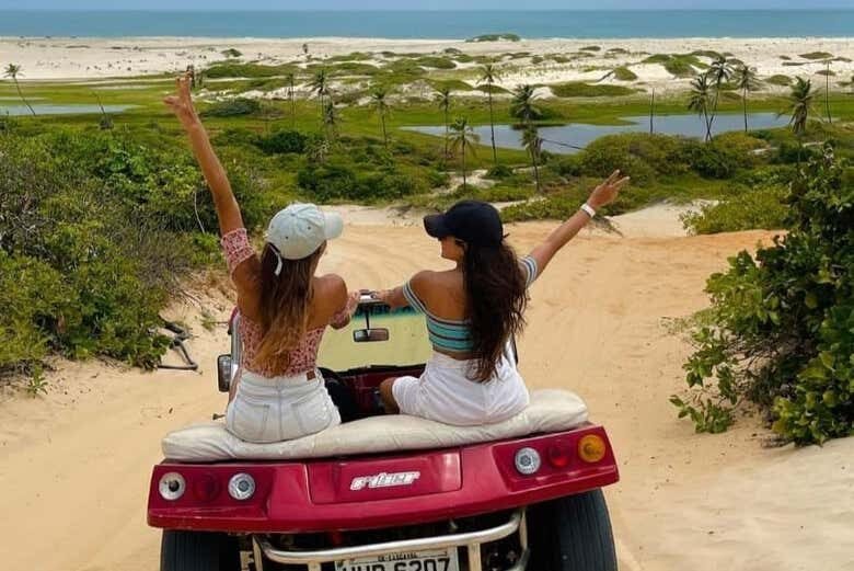 Águas Belas & Praias Desertas: Aventura de Buggy pelo Ceará!
