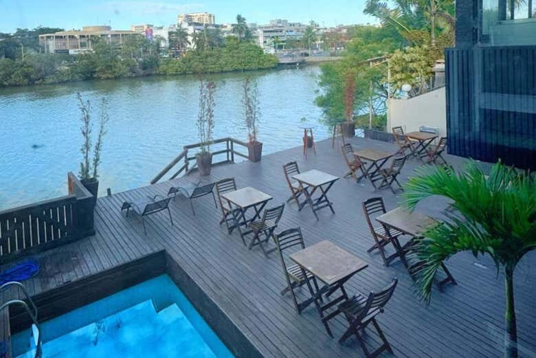 Explore as Belezas do Litoral Carioca: Passeio de Lancha pelas Ilhas da Gigóia e Tijuca!