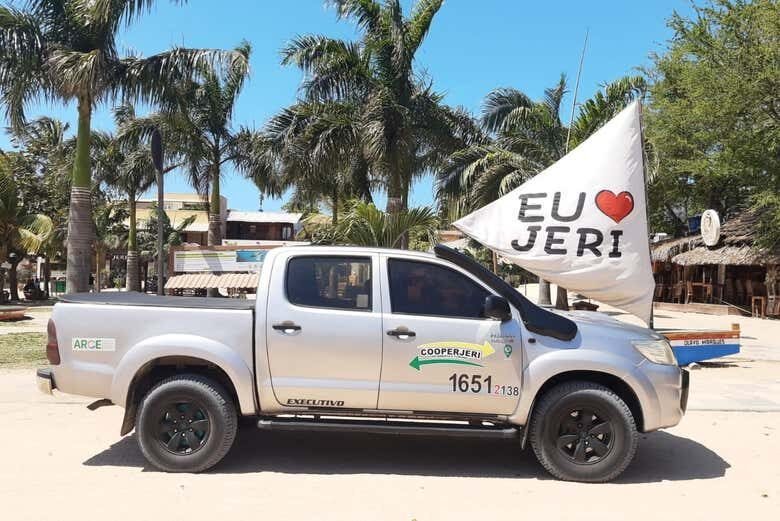 Aventura 4x4 em Jericoacoara: Litoral Leste ou Oeste — Você Escolhe!